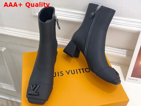 Louis Vuitton Shake Ankle Boot in Black Mat Grained Calf Leather 1ADAVM Replica