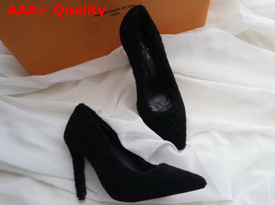 Louis Vuitton Shearling Pump in Black Replica