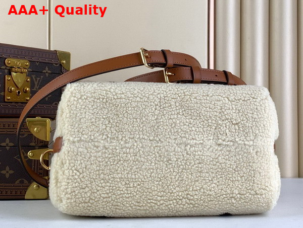 Louis Vuitton Speedy Bandouliere 25 in Cream and Brown Shearling M23468 Replica