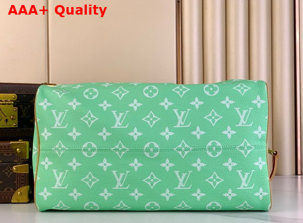 Louis Vuitton Speedy P9 Bandouliere 40 in Neon Green Monogram Leather Replica