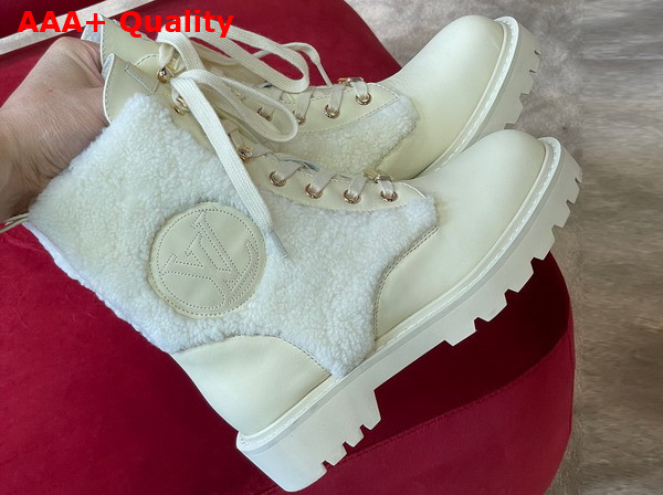 Louis Vuitton Territory Flat Ranger Ecru Beige Calf Leather and Wool 1AABSD Replica