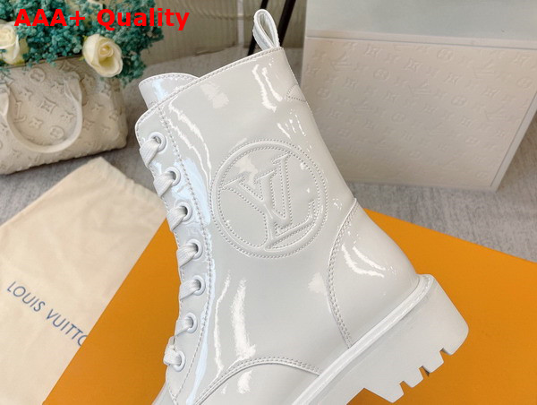 Louis Vuitton Territory Flat Ranger White Patent Calf Leather Replica