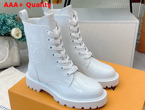 Louis Vuitton Territory Flat Ranger White Patent Calf Leather Replica