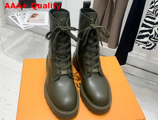 Louis Vuitton Territory Flat Ranger in Khaki Green Calf Leather 1A94RE Replica