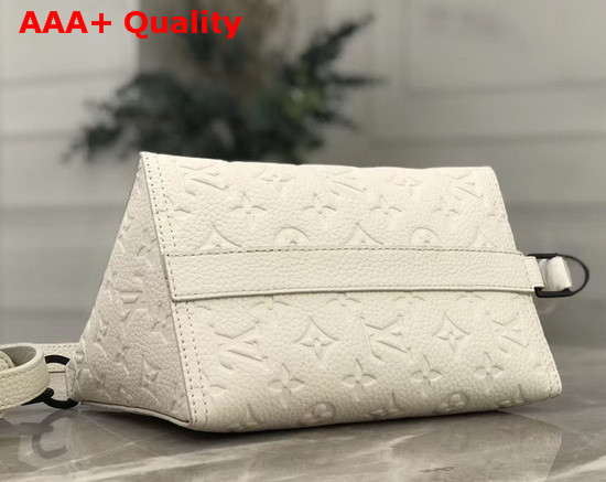 Louis Vuitton Triangle Messenger Blanc Lavable M55927 Replica