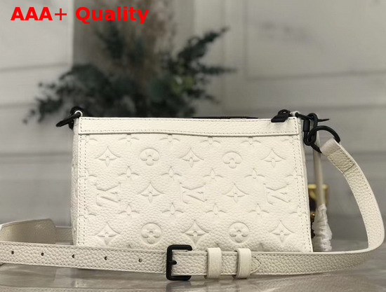 Louis Vuitton Triangle Messenger Blanc Lavable M55927 Replica