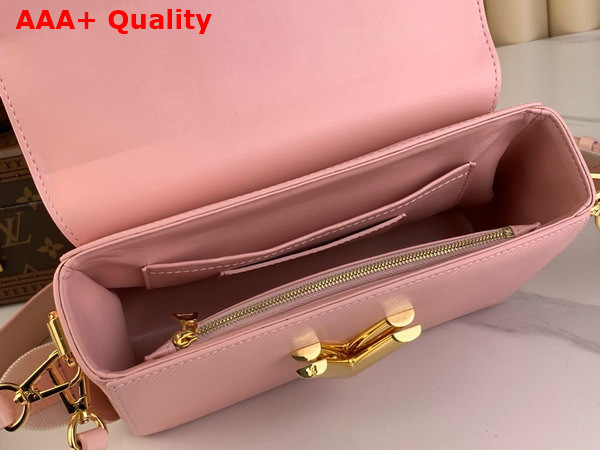 Louis Vuitton Twist MM Handbag in Jasmine Pink Epi Leather Replica