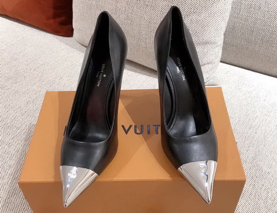 Louis Vuitton Urban Twist Pump Noir Calf Leather 1A4EK7 Replica