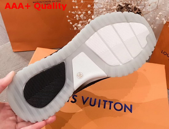 Louis Vuitton VNR Sneaker in Black Damier Knit Replica