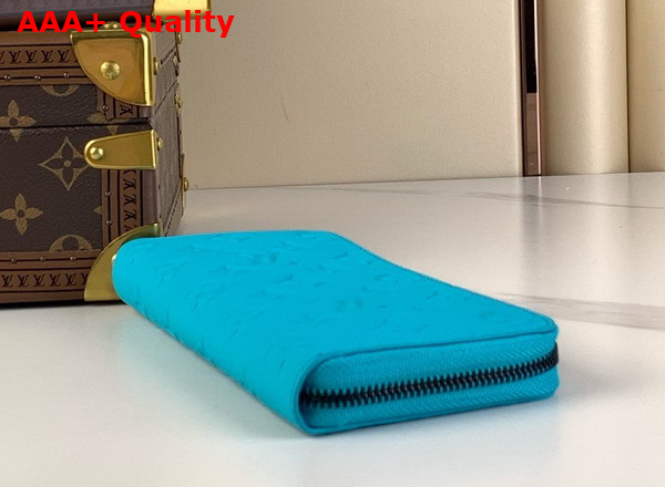 Louis Vuitton Zippy Vertical Wallet in Turquoise Taurillon Embossed Cowhide Leather M69048 Replica