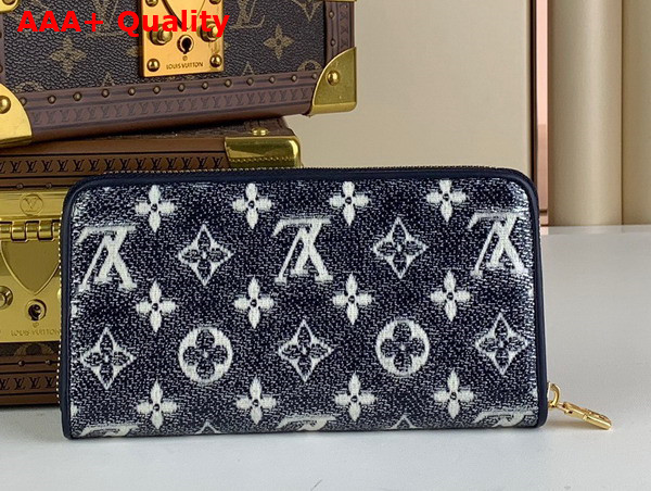 Louis Vuitton Zippy Wallet in Blue Monoglam Coated Canvas M82468 Replica