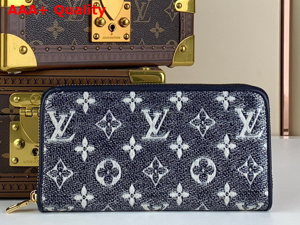 Louis Vuitton Zippy Wallet in Blue Monoglam Coated Canvas M82468 Replica