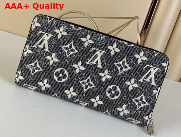 Louis Vuitton Zippy Wallet in Gray Monogram Jacquard Denim M81858 Replica