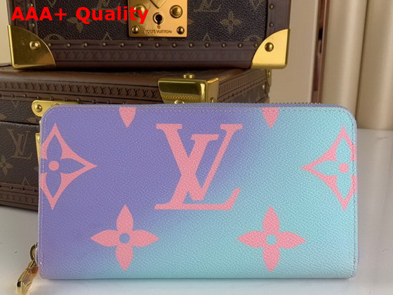 Louis Vuitton Zippy Wallet in Multicolor Giant Monogram Canvas Replica