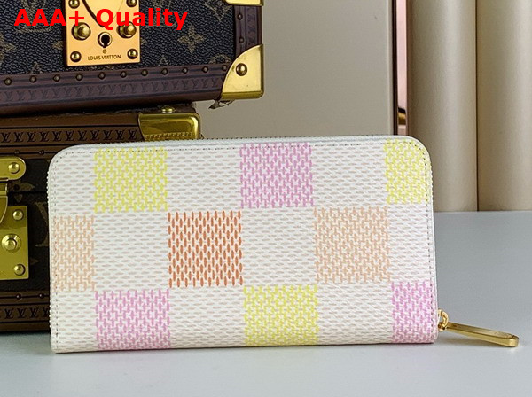 Louis Vuitton Zippy Wallet in Peach Pink Damier Coated Canvas Replica