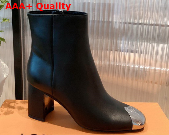 Louise Ankle Boot in Black Calf Leather 1A8NND Replica