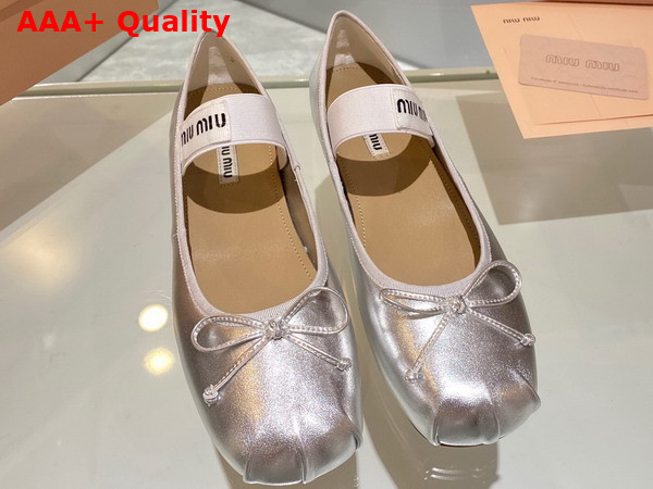 Miu Miu Leather Ballerinas in Silver 5F794D Replica