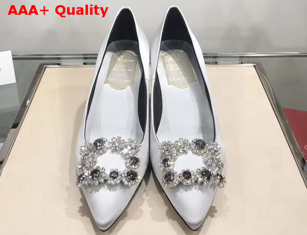 Roger Vivier Flower Strass Buckle Pumps in White Silk Satin Replica