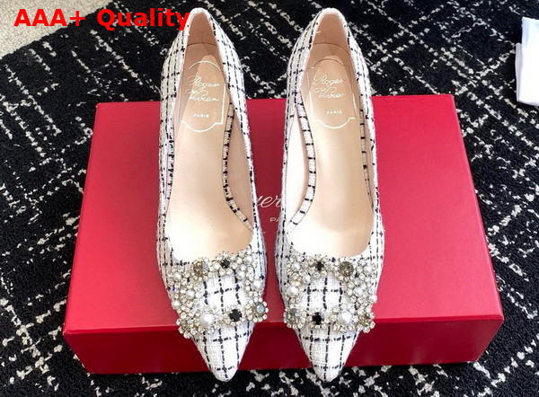 Roger Vivier Flower Strass Pearl Pumps in White Fabric Replica