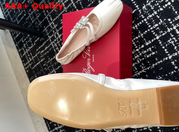 Roger Vivier Mary Janes in Nappa Leather Off White Replica