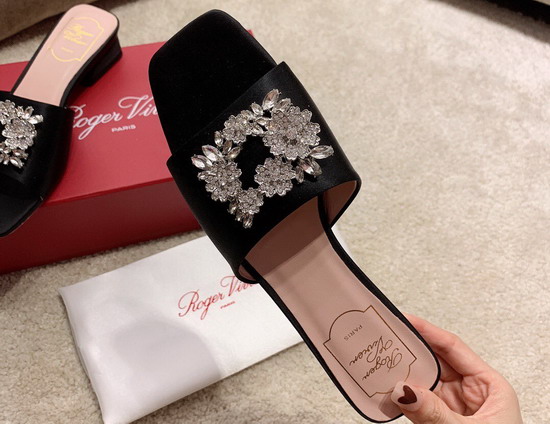 Roger Vivier RV Bouquet Strass Buckle Mules in Satin Black Replica