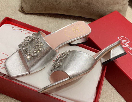 Roger Vivier RV Bouquet Strass Buckle Mules in Soft Leather Silver Replica