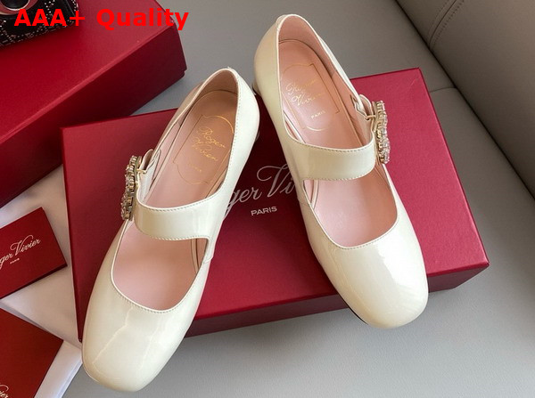 Roger Vivier Tres Vivier Rhinestone Buckle Babies Pumps in Off White Patent Leather Replica