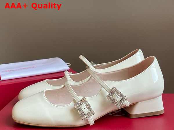 Roger Vivier Tres Vivier Strass Buckle Mini Babies Ballerinas in Off White Patent Leather Replica