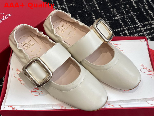 Roger Vivier Viv Choc Metal Buckle Babies Ballerinas in Off White Leather Replica