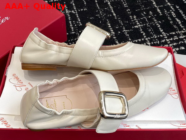 Roger Vivier Viv Choc Metal Buckle Babies Ballerinas in Off White Leather Replica