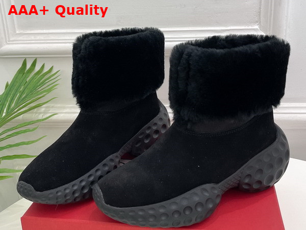 Roger Vivier Viv Run Light Fur Ankle Boots in Black Suede Replica