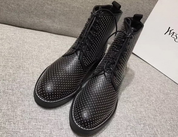 Saint Laurent William 25 Studded Lace Up Boot in Black Leather For Sale